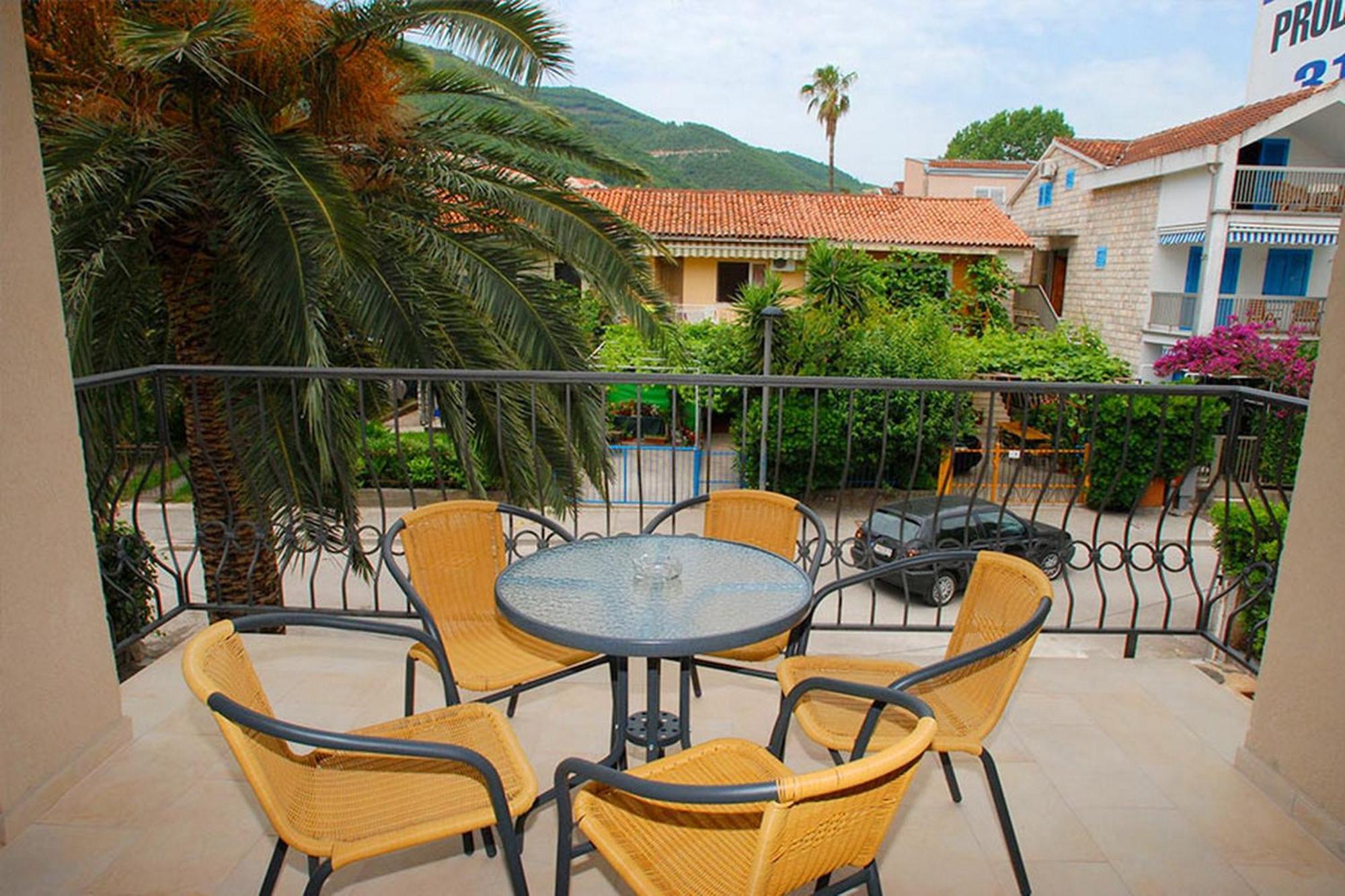 Villa Franeta Apartments Budva Bilik gambar